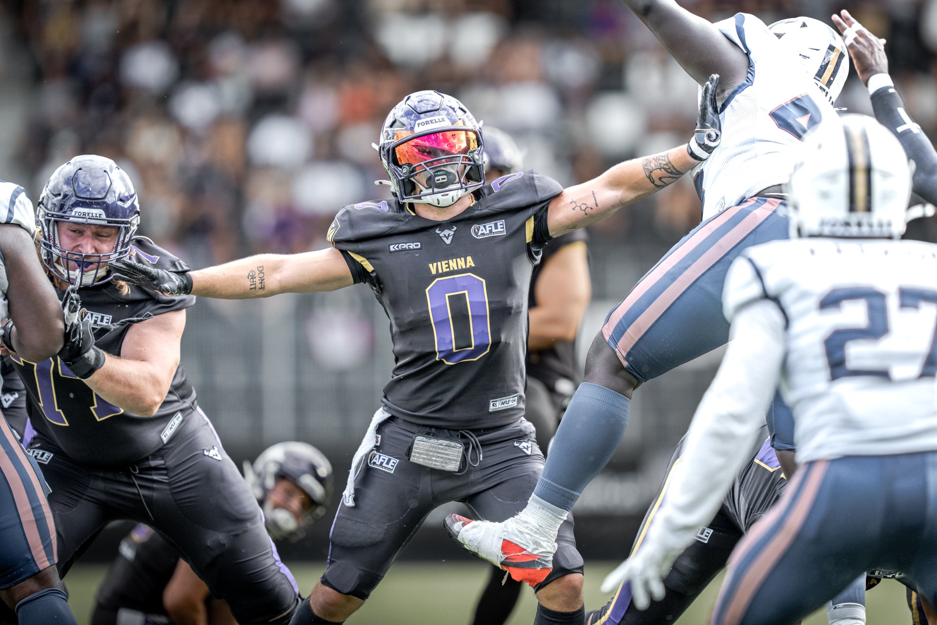 Vienna Vikings feiern Sieg gegen die Paris Lights